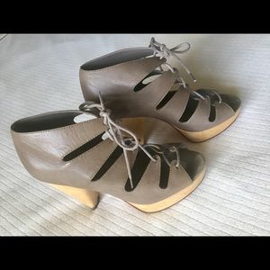 Loeffler Randall Shoes size 6
